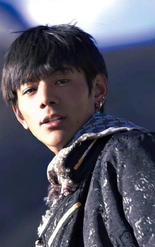 丁真最新爆料,揭秘他的私生活与事业新动向 第3张 丁真最新爆料,揭秘他的私生活与事业新动向 第3张